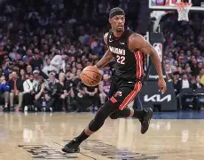 星空体育-今晚那不勒斯备战NBA季后赛,回应争议细节曝光,媒体盛赞,团队化学反应显著的简单介绍