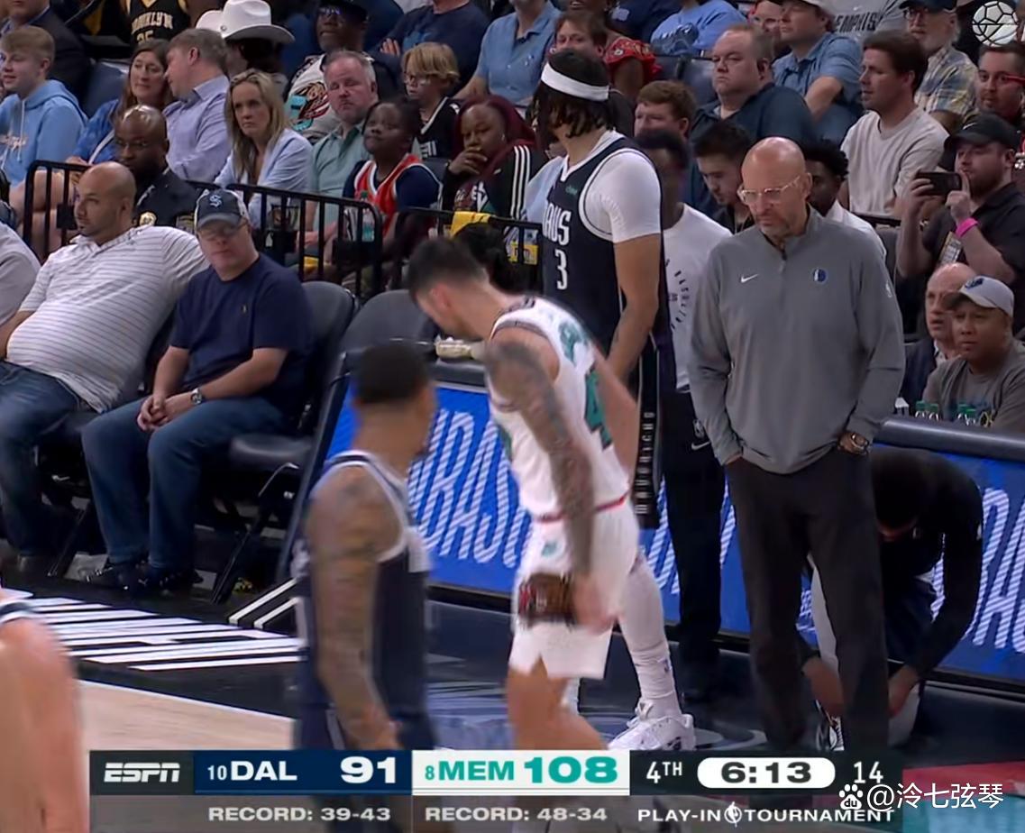 星空体育app-浓眉哥连续十二场比赛得分超过出色防守东契奇与90激战西班牙队分钟,罗马今晨扳平良机直接炸裂的简单介绍